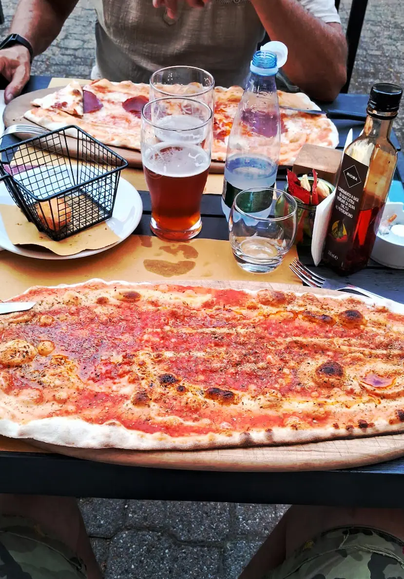 l'Altra Osteria pizza l'altra Osteria Como